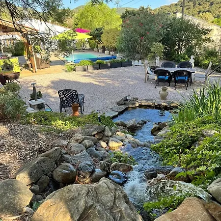 La Rocaille, House For 6 With Swimming Pool Feriehus