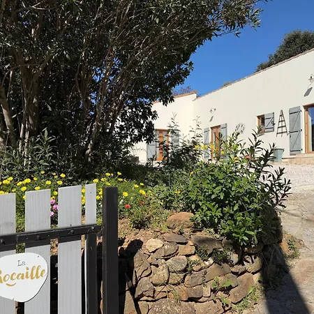 La Rocaille, House For 6 With Swimming Pool Feriehus