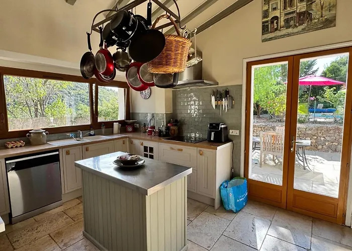 Feriehus La Rocaille, House For 6 With Swimming Pool *